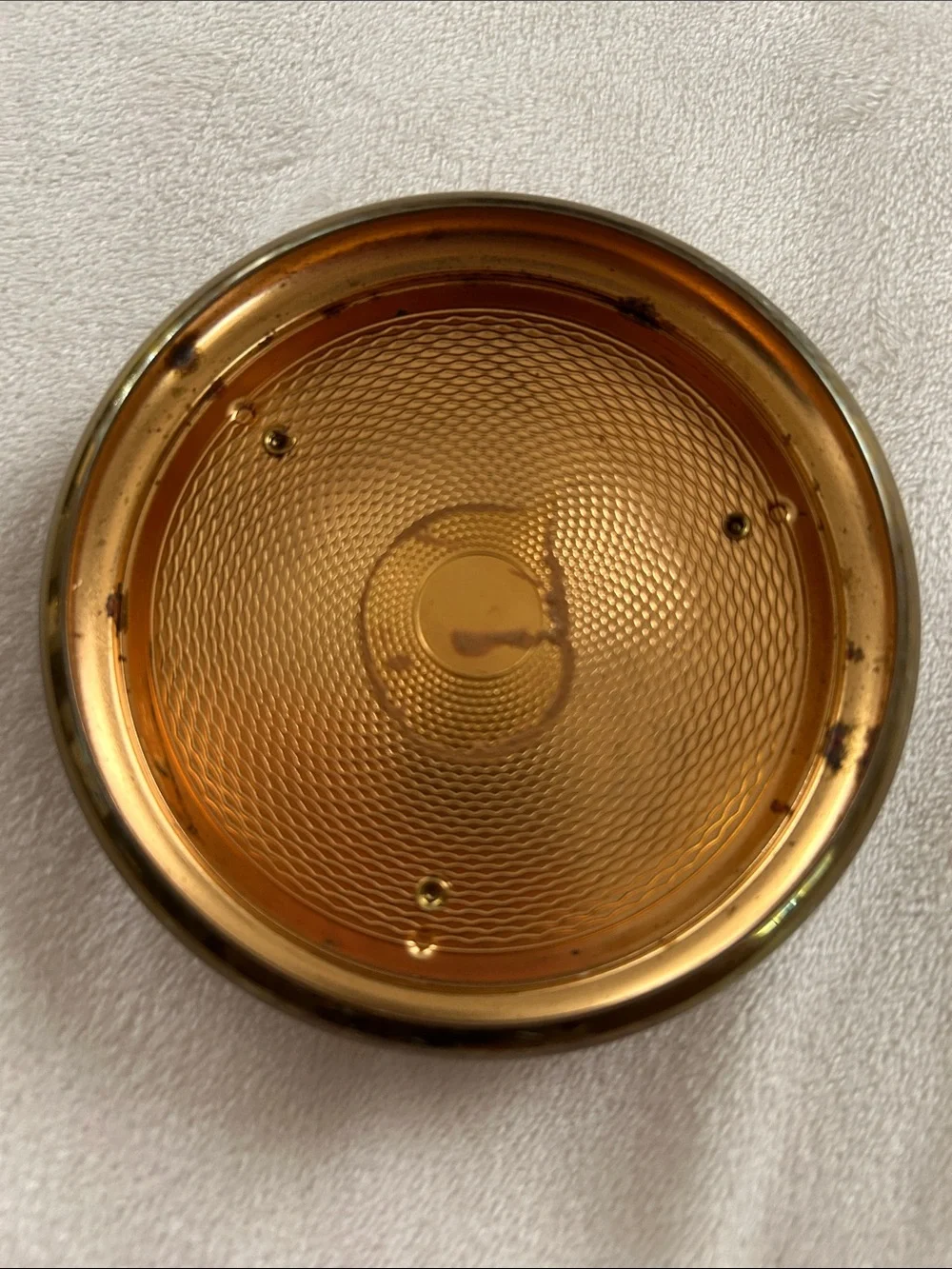 N/A vintage round
